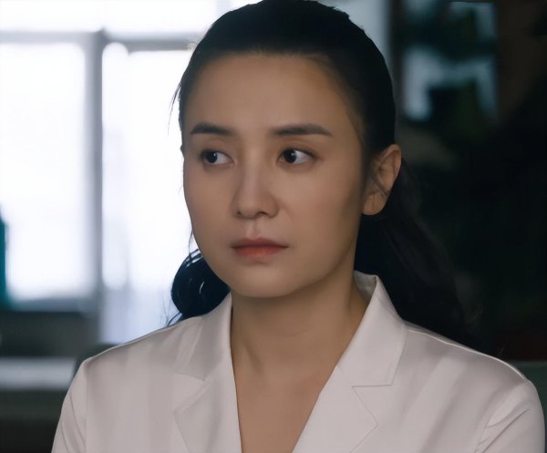 优配物料 《樱桃琥珀》刚播热度破6000，口碑出炉，观众评价出奇的一致