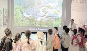 集采优配 500余名中小学师生走进高校开展科普实践